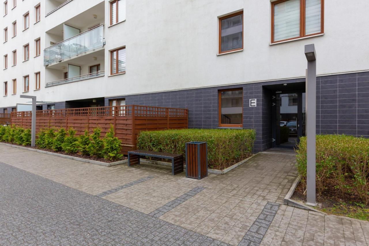 Apartament Na Woli Sowinskiego By Noclegi Renters Varşova Dış mekan fotoğraf