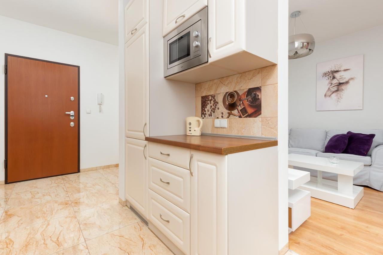 Apartament Na Woli Sowinskiego By Noclegi Renters Varşova Dış mekan fotoğraf