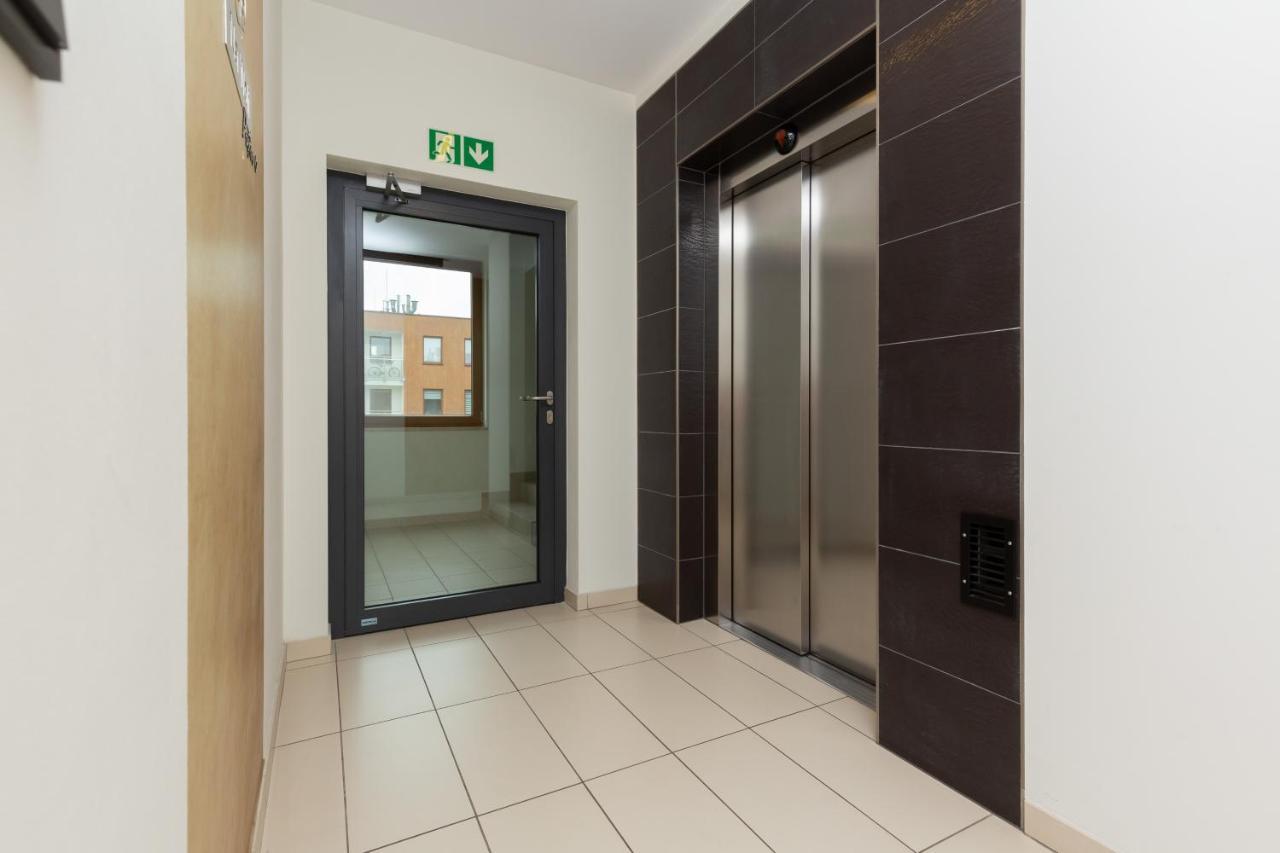 Apartament Na Woli Sowinskiego By Noclegi Renters Varşova Dış mekan fotoğraf